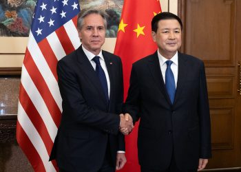 시진핑 만난 블링컨 “美中 첫 AI회담 개최 합의”