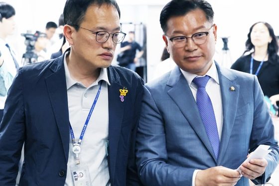 여야 하나씩 양보한 이태원특별법…채상병특검은 ‘막판 줄다리기’