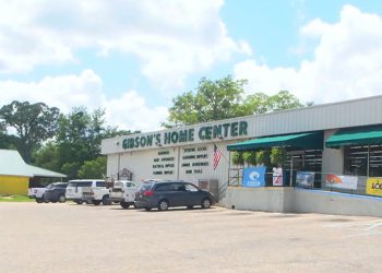 어번 고등학교 3학년생 무도회 중 총에 맞아 사망