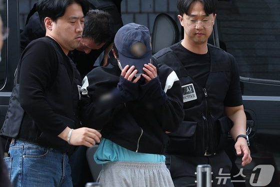 “롤모델 이국종…생명 살리고파” 의대생, 여친 목만 20번 찔렀다 ‘충격’