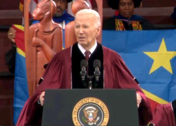 바이든, 가자 반전시위 속 흑인대학 방문…젊은층·흑인 표심잡기 안간힘