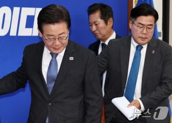 1만명 탈당 신청·1000명 탈당 승인…민주, 의장 선거 후폭풍 논의