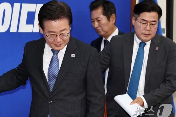 1만명 탈당 신청·1000명 탈당 승인…민주, 의장 선거 후폭풍 논의