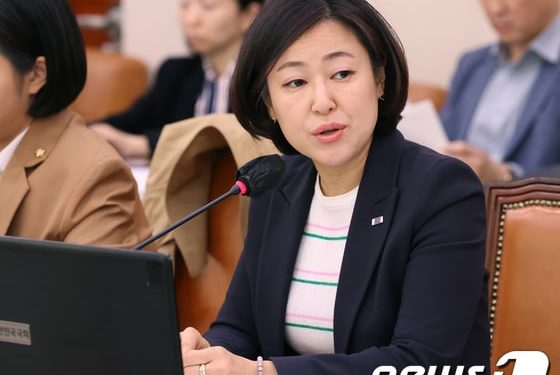 “부적절한 관계로 시작해 벌써 6년” 국회의원이 재판서 스스로 밝힌 까닭