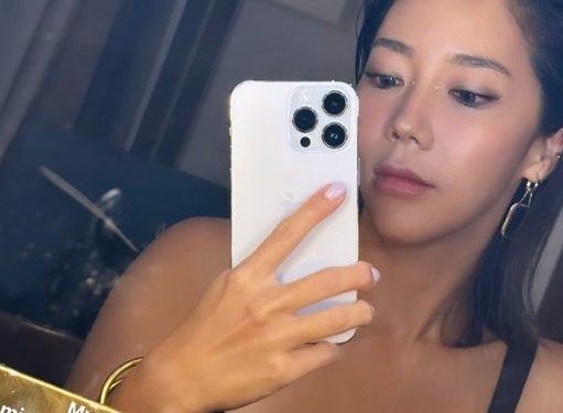 ‘이범수와 파경’ 이윤진, 파격 스모키 메이크업 ‘대변신’