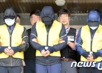 관사서 ‘섬마을 선생님’ 집단 성폭행…횟집서 합석 권한 학부모 짓