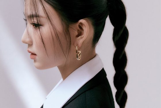 스테이씨 아이사, 그린 듯한 옆 라인…독보적 비주얼 [N화보]