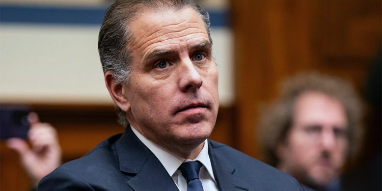 선거운동 한창일 때 법정 싸움…헌터 바이든 재판 9월로 연기