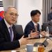유인촌 “세종대왕 동상 뒤에 한자? 광화문 현판, 한글날에 뭔가 해보려고”
