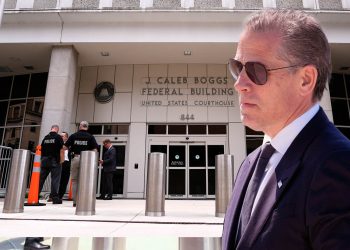 대통령 고향서 헌터 바이든 배심원 뽑기…하루 만에 쾌속 출발