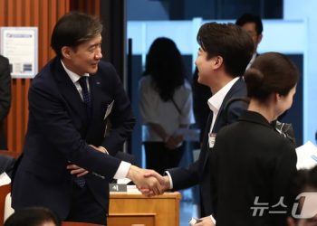 이준석 “조국, 가족 당했지만 ‘한동훈 딸은 안 건드려’…얼마나 멋있을까”