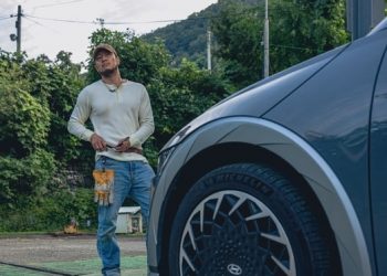 ‘밤낚시’ 간 손석구, 다 지켜본 아이오닉5…현대차가 꾸민 일이었다