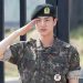맏형 진, BTS 멤버들 현장 축하 속 눈물·환희의 제대…RM 색소폰 연주까지