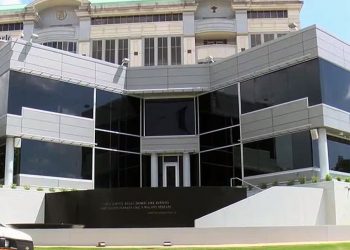 남부빈곤법률센터, 구조조정으로 직원 해고