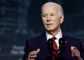 바이든, 美배우자 둔 불법 이민자 구제 나선다…선거 앞두고 ‘승부수’