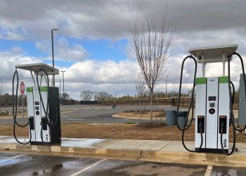 몽고메리 화이트워터에 전기차 충전소 가동