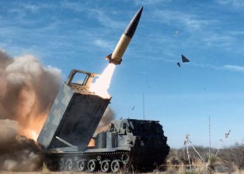 러 무기 전문가 “미 에이태큼스 다 뜯어봤다…이제 비밀 없어”