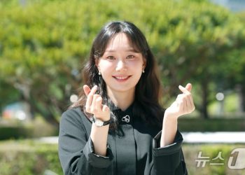 이유영, 비연예인과 결혼·2세 임신 “5월 혼인신고…출산 앞둬”