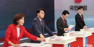 문자 무시 논란에 한동훈-나경원·윤상현 난타전…원희룡 ‘로우키’