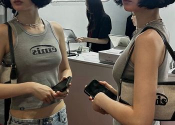 나나, 당당 노브라 패션…단발병 유발 순정만화 비주얼