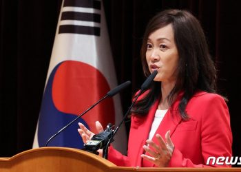 대통령실 “‘수미 테리 피소’ 文정부 감찰”…민주 “또 전 정권 탓”