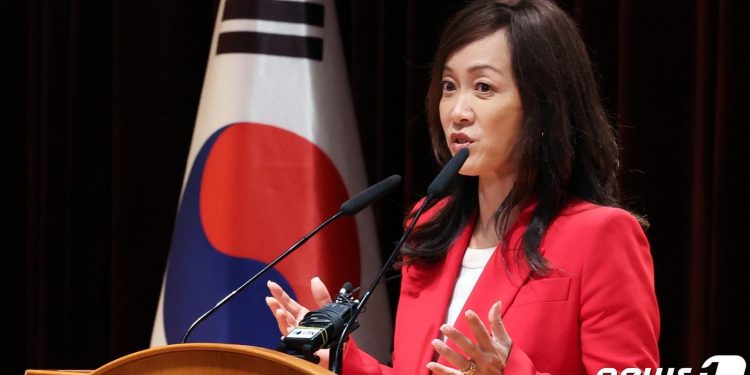 대통령실 “‘수미 테리 피소’ 文정부 감찰”…민주 “또 전 정권 탓”
