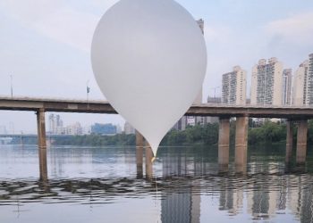 北, 폭우에도 오물풍선 살포…김여정 위협 이틀 만