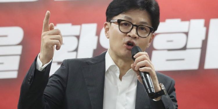 ‘사생결단’ 전대 상처 깊은 승리…한동훈, 갈등 봉합 급선무