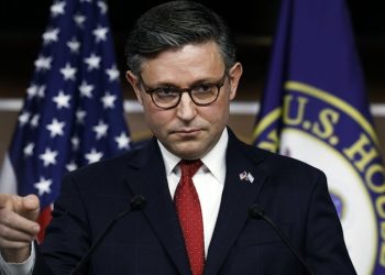 역풍 불라…美하원 공화 지도부 “해리스 인종 언급 삼가라” 입단속