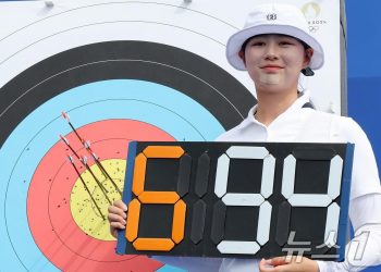 ‘세계新’ 임시현 “열심히 준비한 보람 느껴…이제 시작이다”