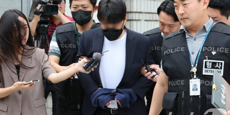 일행에게 망보라 한 뒤 성폭행…현직 서울시 구의원 구속영장 기각