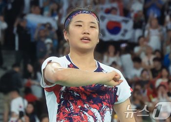 한 풀어주다 한 맺힌 안세영 “배드민턴협회와 동행 어렵다”[올림픽]