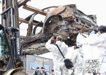 벤츠 EQE 중고차값 1000만원 ‘뚝’…발길 끊긴 전기차 시장