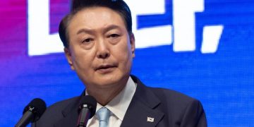 ‘자유’ 50회 언급 윤 대통령…휴가 때도 경축사에 공