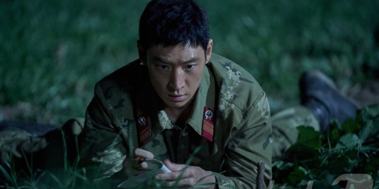 지뢰밭 어떻게 피했나…암흑 새벽, 북한군 도보귀순의 재구성
