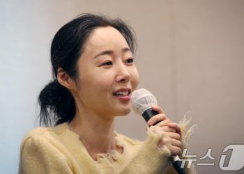 민희진 “대표 해임, 일방 통보”…어도어 “적법한 절차 거쳐” 반박