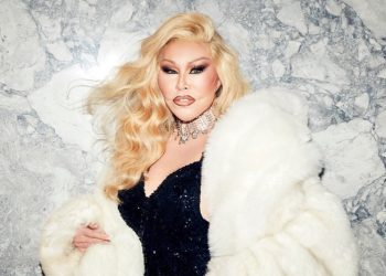 “자연미인이었네”…성형 중독 84세 ‘캣우먼’ 과거 사진 공개 ‘깜짝’