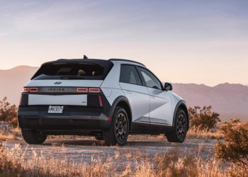 ‘美 생산’ 아이오닉5, 오프로드 모델 추가…테슬라 충전포트도 달았다