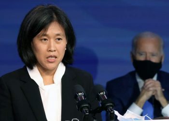 “미, 중국산 전기차 등 관세 인상안 확정…27일부터 반영”