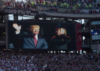 트럼프, 28일 ‘조지아 vs 앨라배마’ 경기 열리는 데니 스타디움에 온다