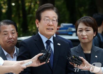 이재명 ‘정치 생명’ 11월 분수령…선거법·위증교사 혐의 1심 선고