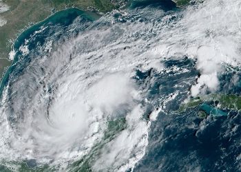 앨라배마 화창한 가을 날씨 속 허리케인 ‘밀튼’ 대비 “준비 완료”