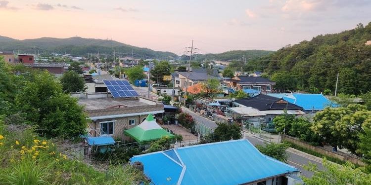 “굉장히 큰 ‘쿵쿵쿵’ 4~5차례 들려” 北폭파에 놀란 동해안 최북단