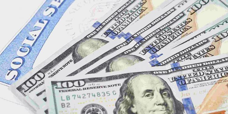 일부 소셜시큐리티 수혜자들, 내달엔 수표 한 장 더 받는다