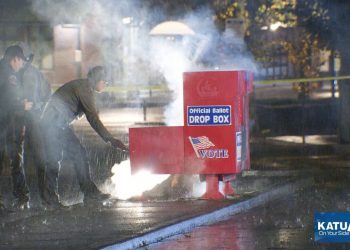 미국 대선 9일 전 투표함에 불…투표용지 수백장 소실
