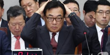 野 “탄핵 사유, 하야 건의해야” 與 “1건 잡아 권력찬탈”