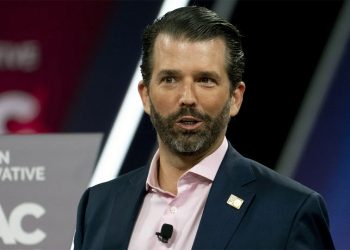 트럼프 장남, 행정부 말고 벤처캐피털행…극우논객 터커칼슨도 투자