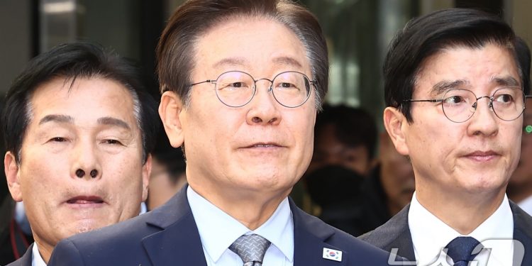 선거비 434억 어떻게 갚나…여의도 민주당사 매각해도 340억
