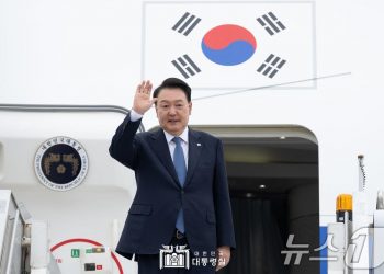 尹, 인적쇄신 ‘인사풀’ 짰다…총리·비서실장 교체하나