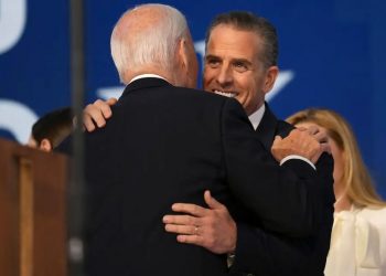 ‘내로남불’ 바이든 아들 사면 논란…”내 아들이라 단죄”